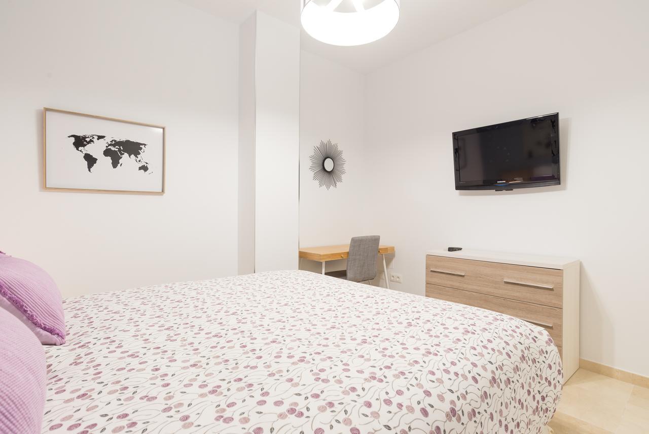 Homemalaga Alamos Luxury Luaran gambar